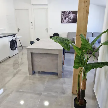 Holidays House بيت للعطل ساو مارتينهو دو بورتو